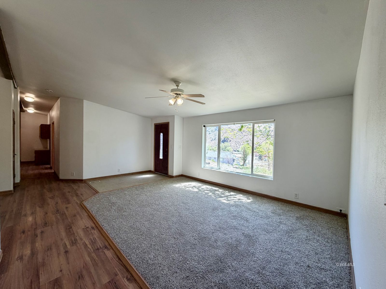 300 Nob Hill Avenue Property Photo 9