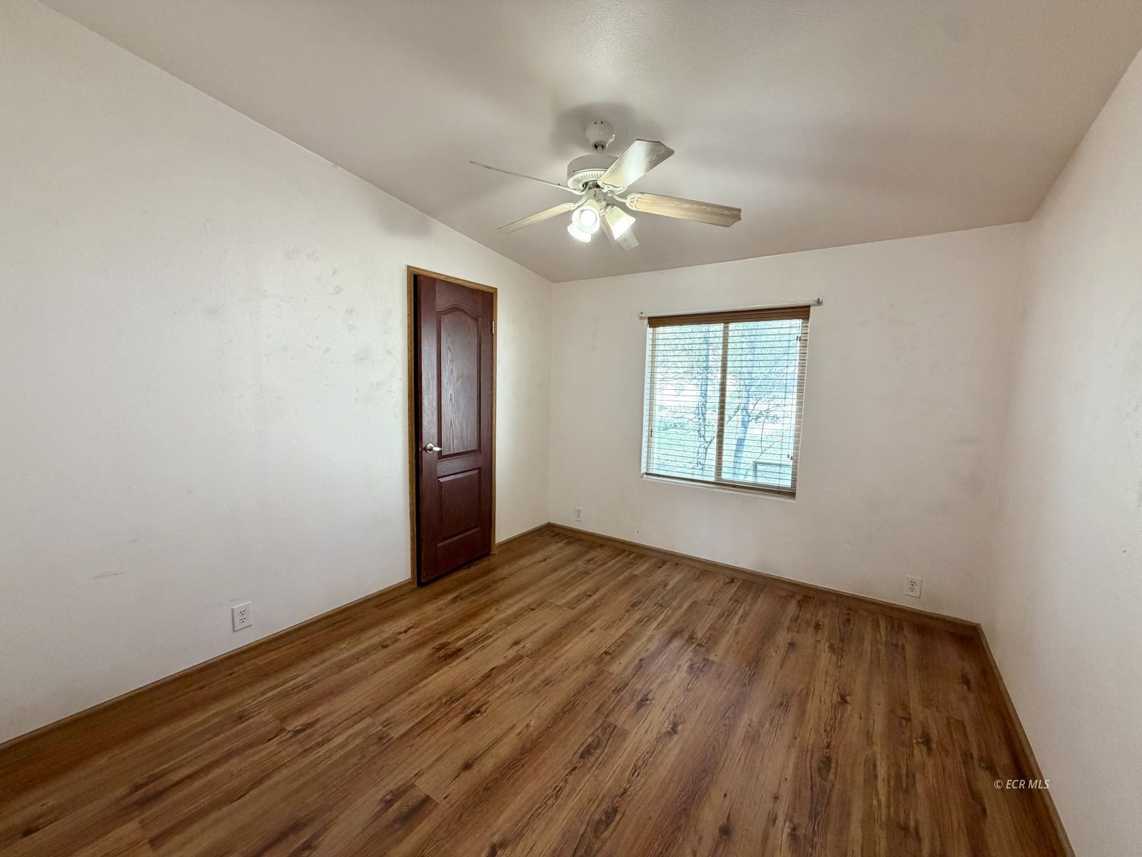 300 Nob Hill Avenue Property Photo 26