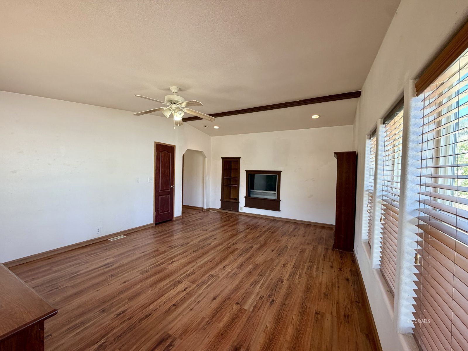 300 Nob Hill Avenue Property Photo 32