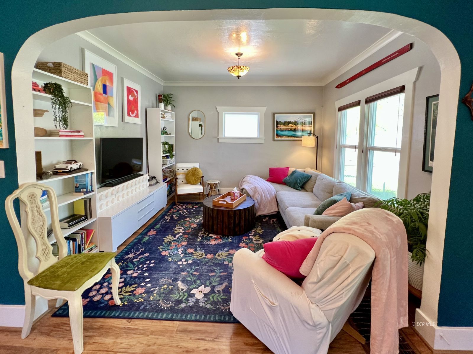 224 Oak Street Property Photo 4