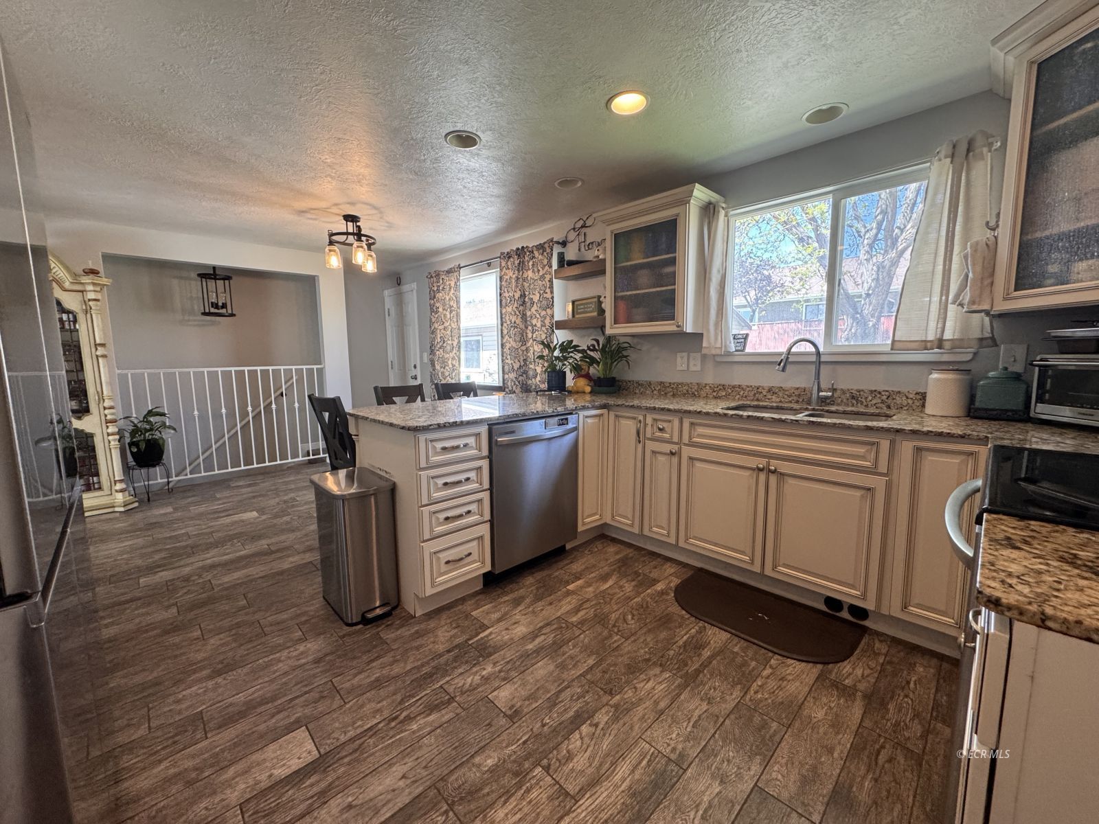 3309 Dux Avenue Property Photo 6