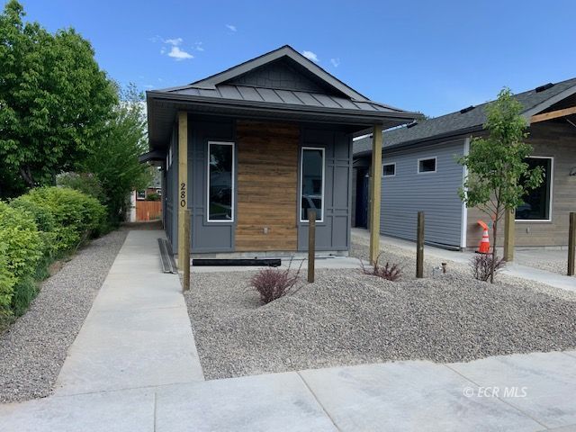 280 Fir Street Property Photo 1