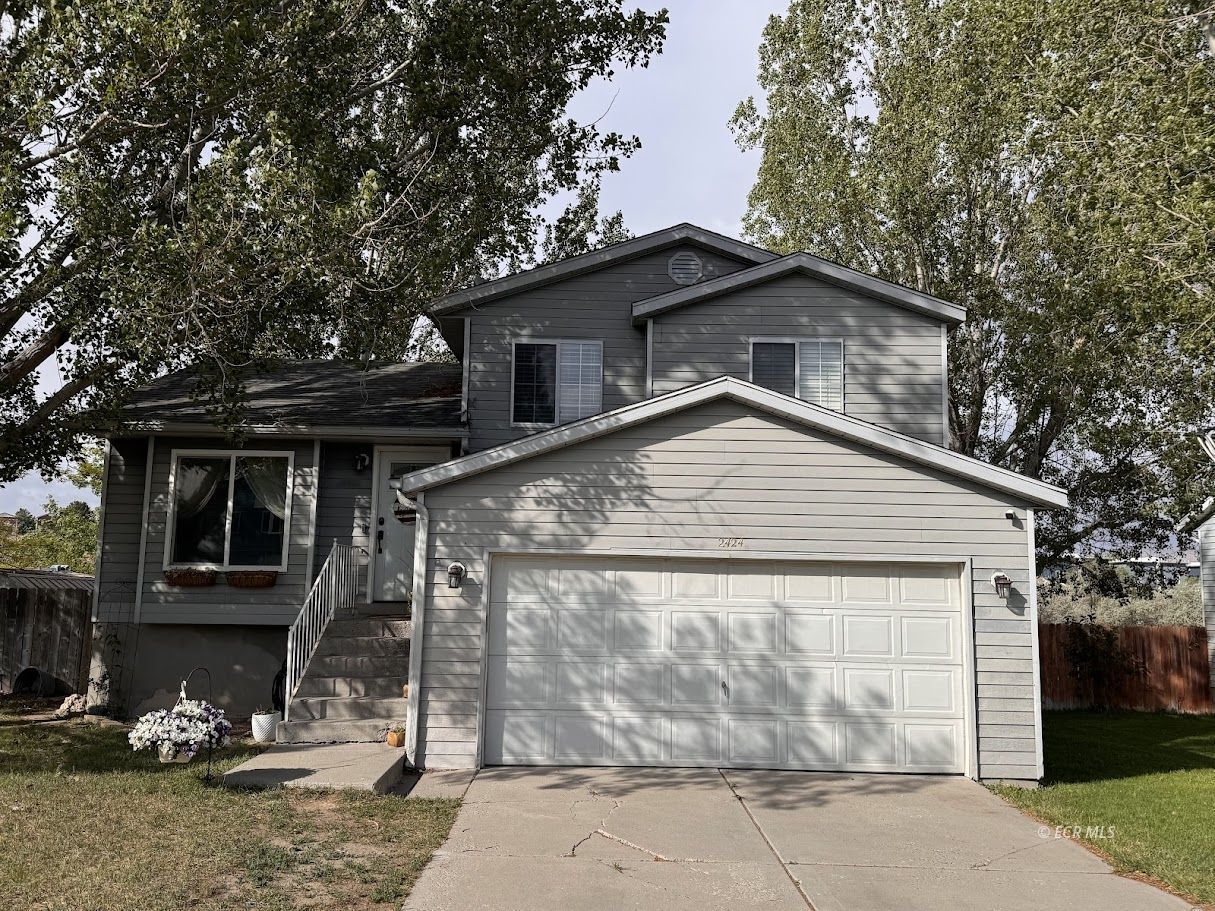 2424 Rodeo Court Property Photo 1