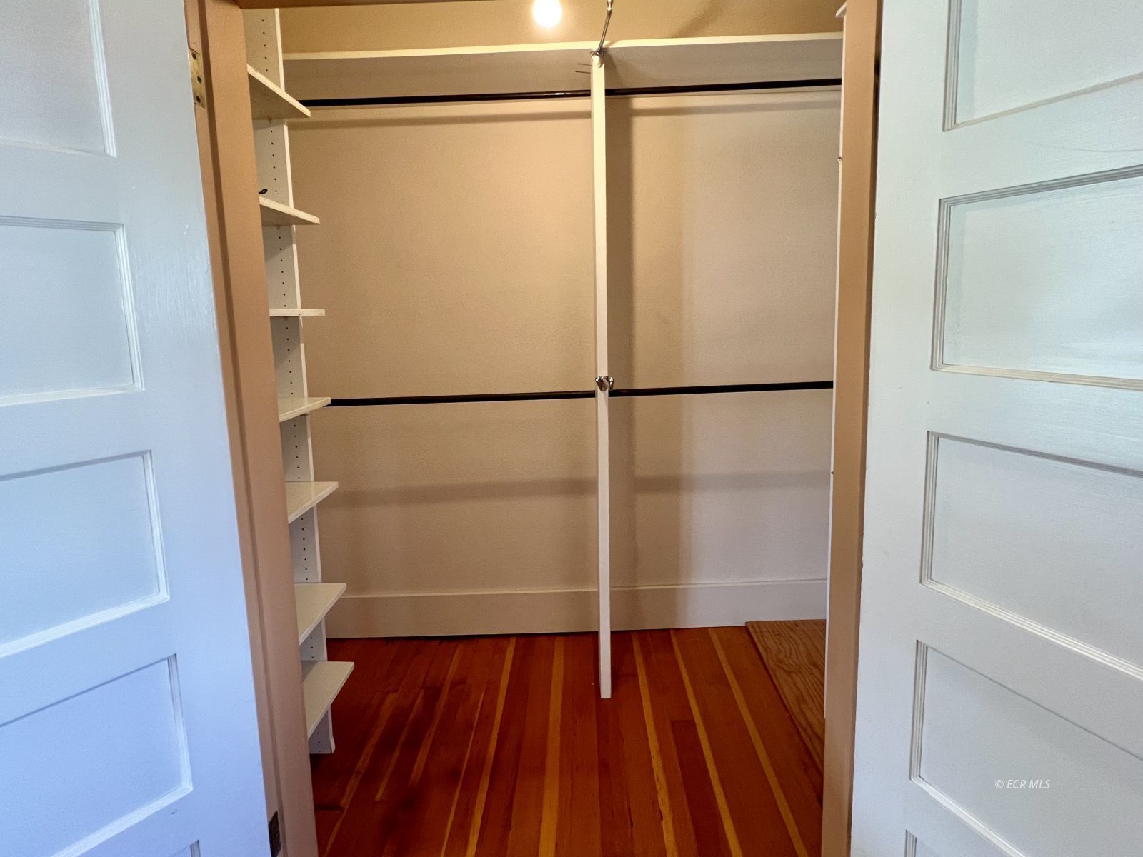 748 Juniper Street Property Photo 18