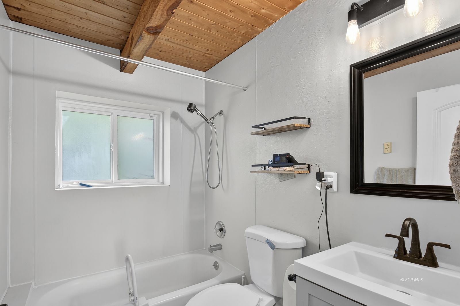 538 Palace Parkway Property Photo 7