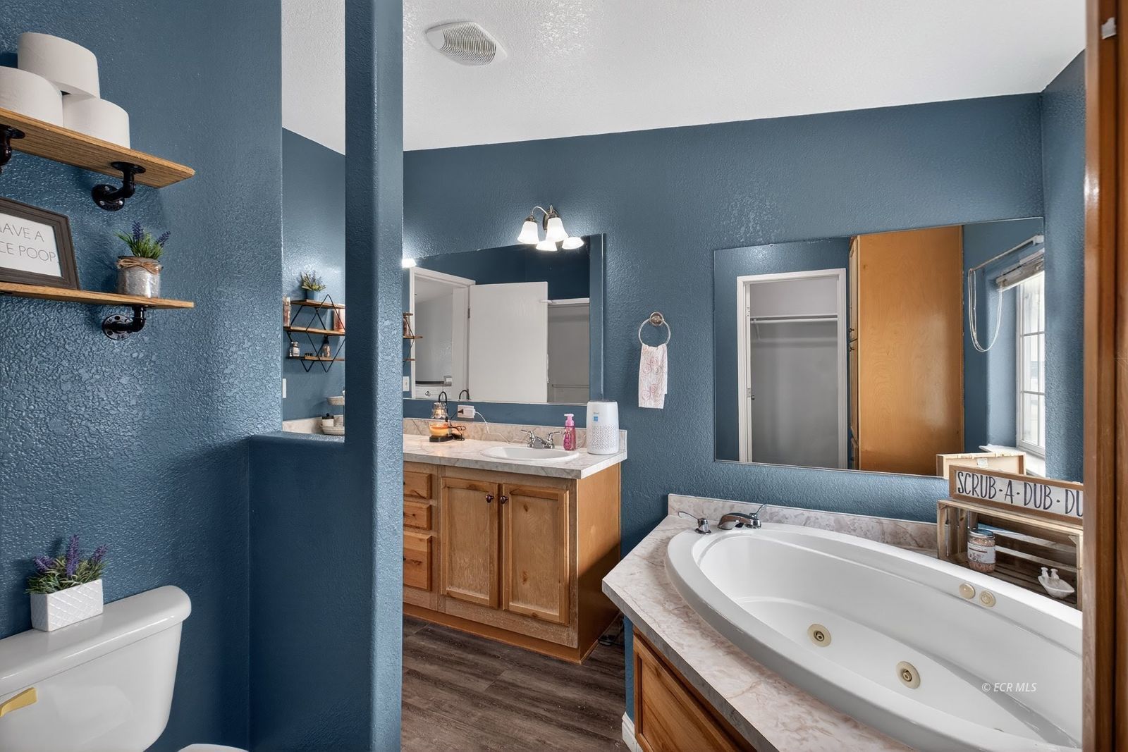 440 Kayci Avenue Property Photo 16