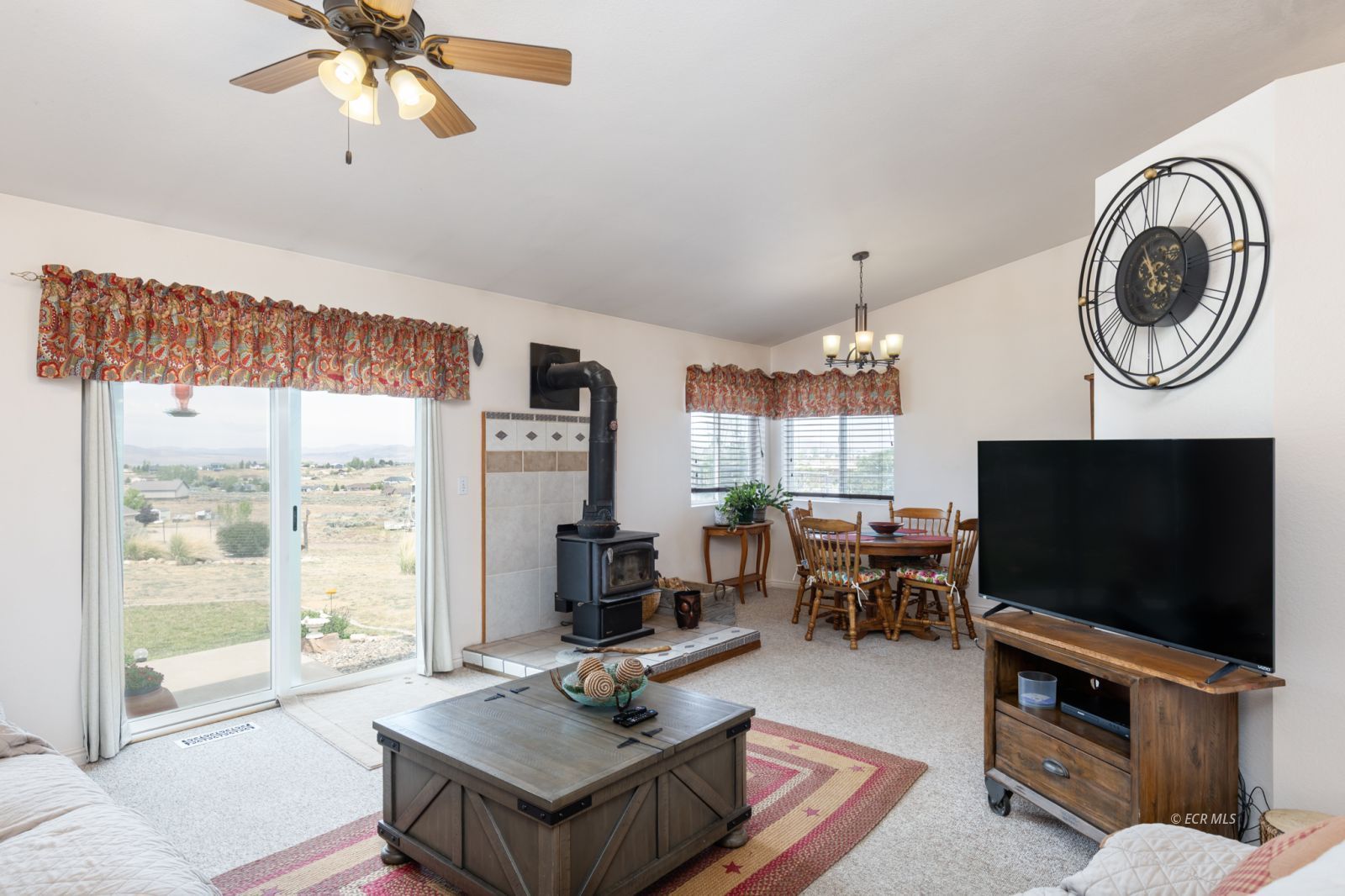 969 Oakmont Drive Property Photo 10