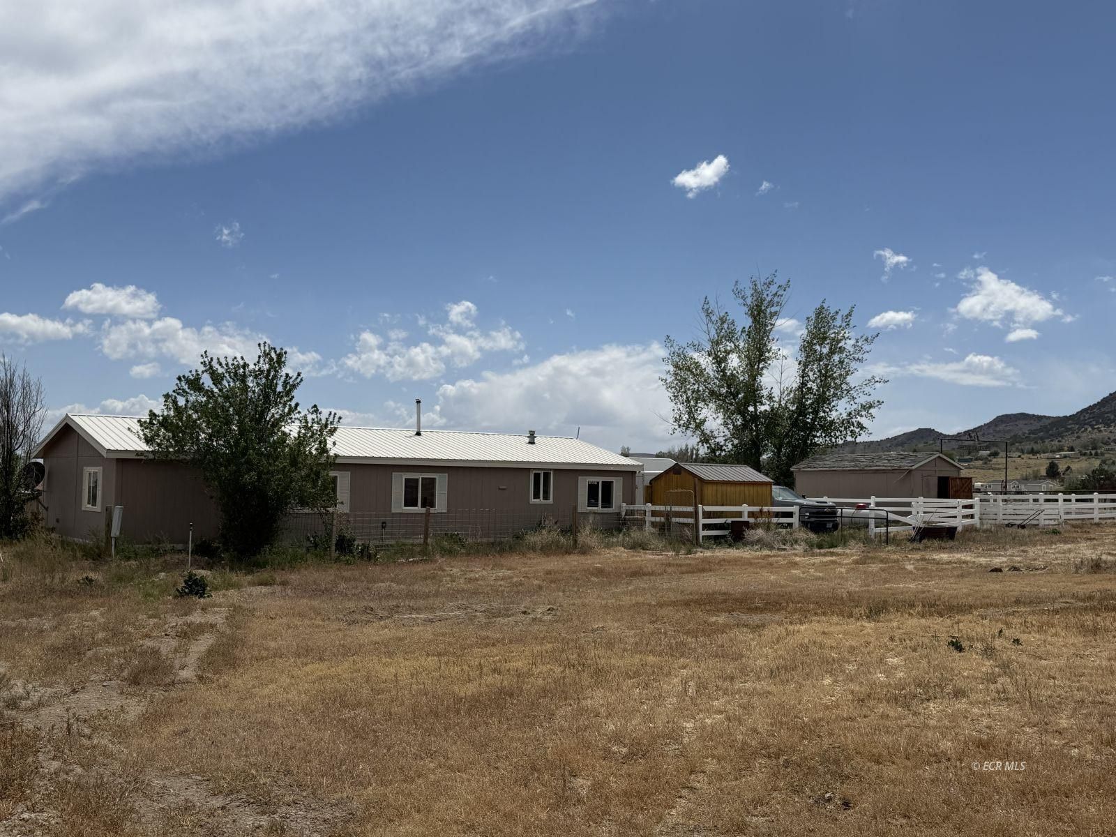 897 Lovelock Street Property Photo 14