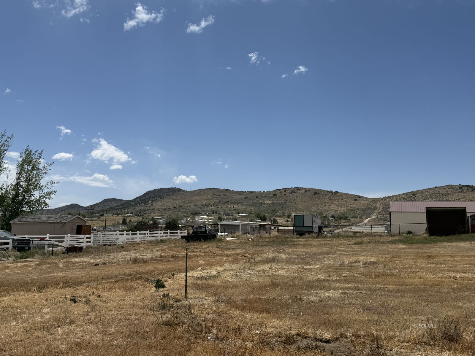 897 Lovelock Street Property Photo 15