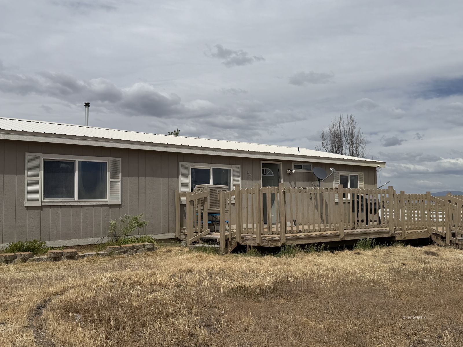 897 Lovelock Street Property Photo 23