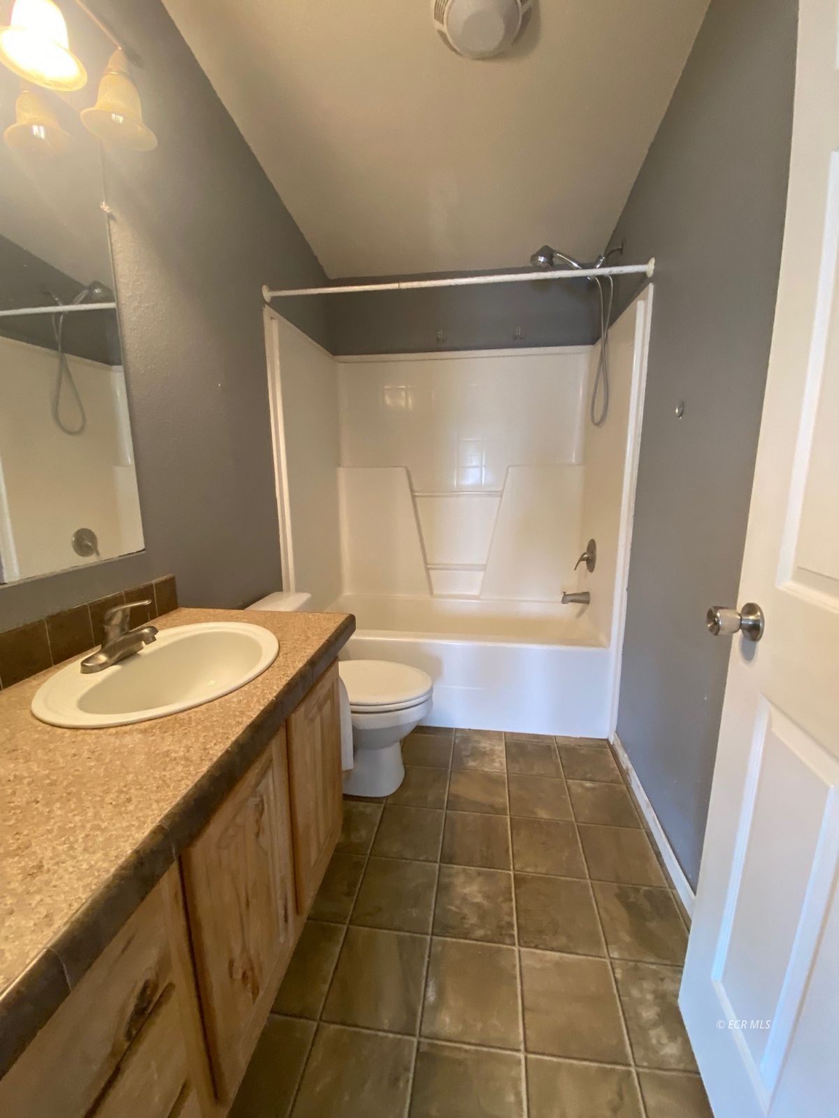 437 Moor Avenue Property Photo 18