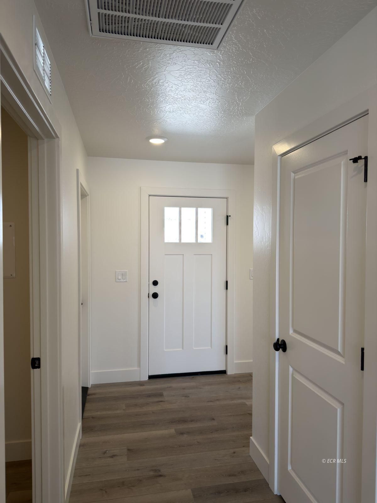 1291 Primrose Lane Property Photo 3