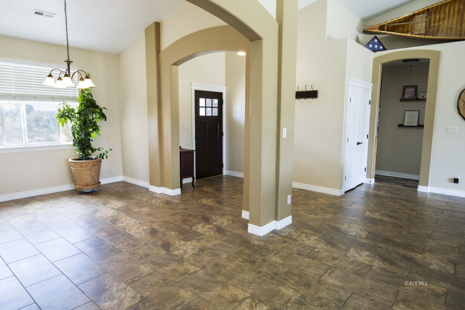 705 Spring Creek Parkway Property Photo 10