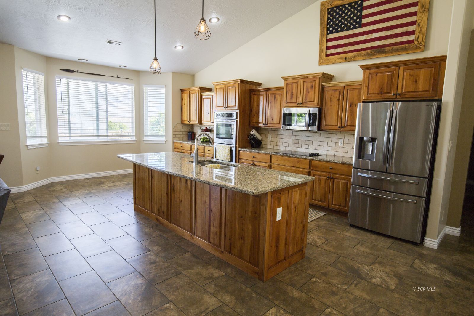 705 Spring Creek Parkway Property Photo 11