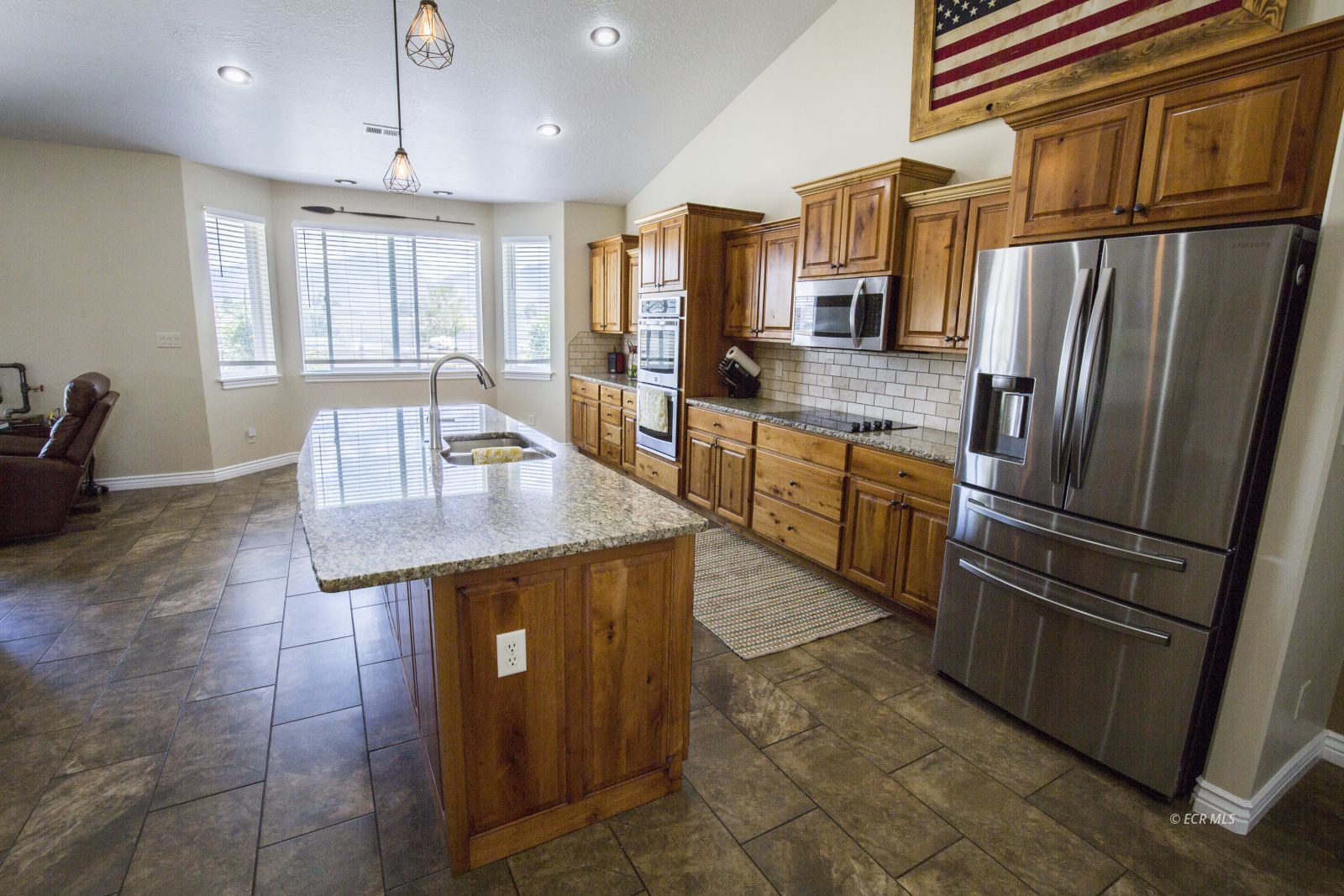 705 Spring Creek Parkway Property Photo 12