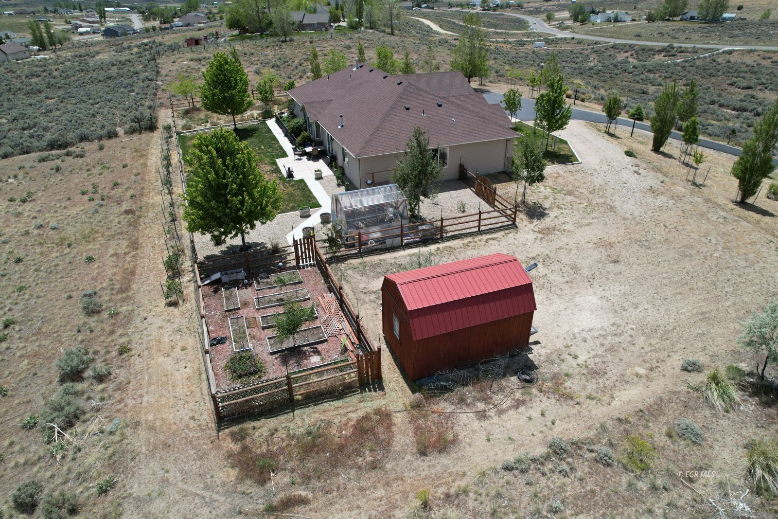 705 Spring Creek Parkway Property Photo 31