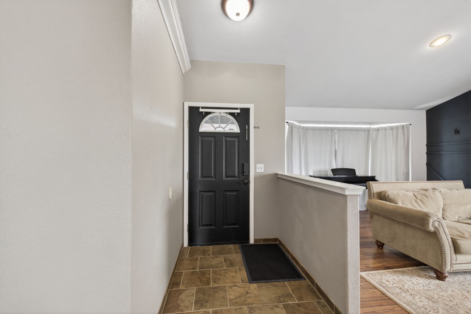 407 Flora Drive Property Photo 5
