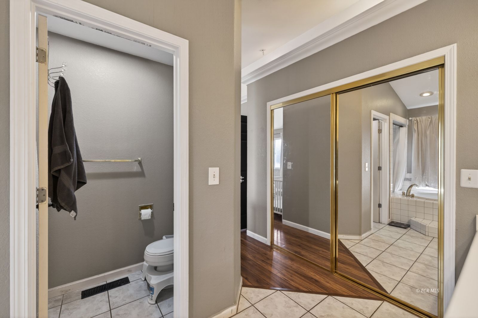 407 Flora Drive Property Photo 30