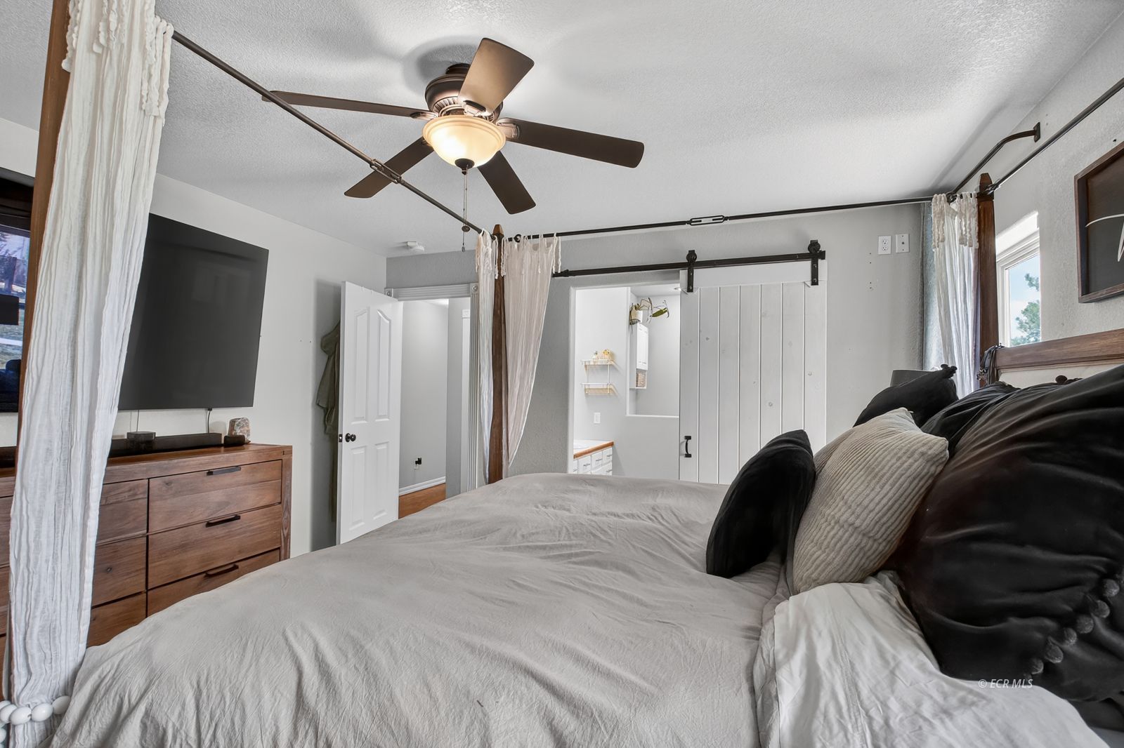 140 Birchwood Drive Property Photo 11