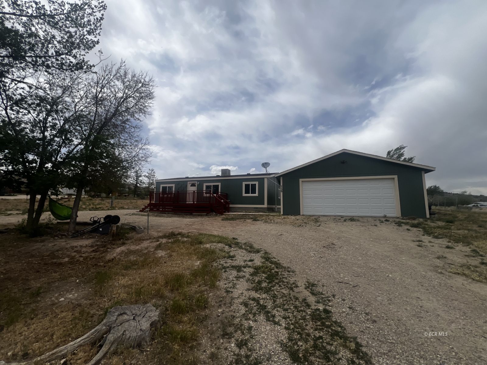 739 Hayland Drive Property Photo 2