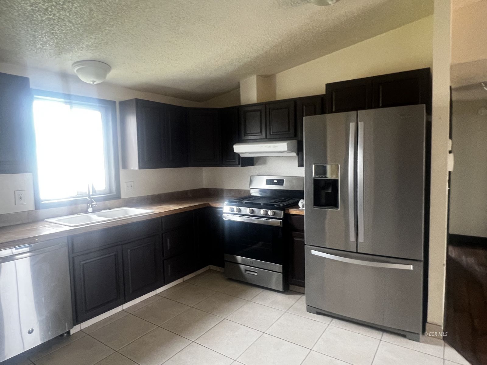 739 Hayland Drive Property Photo 4