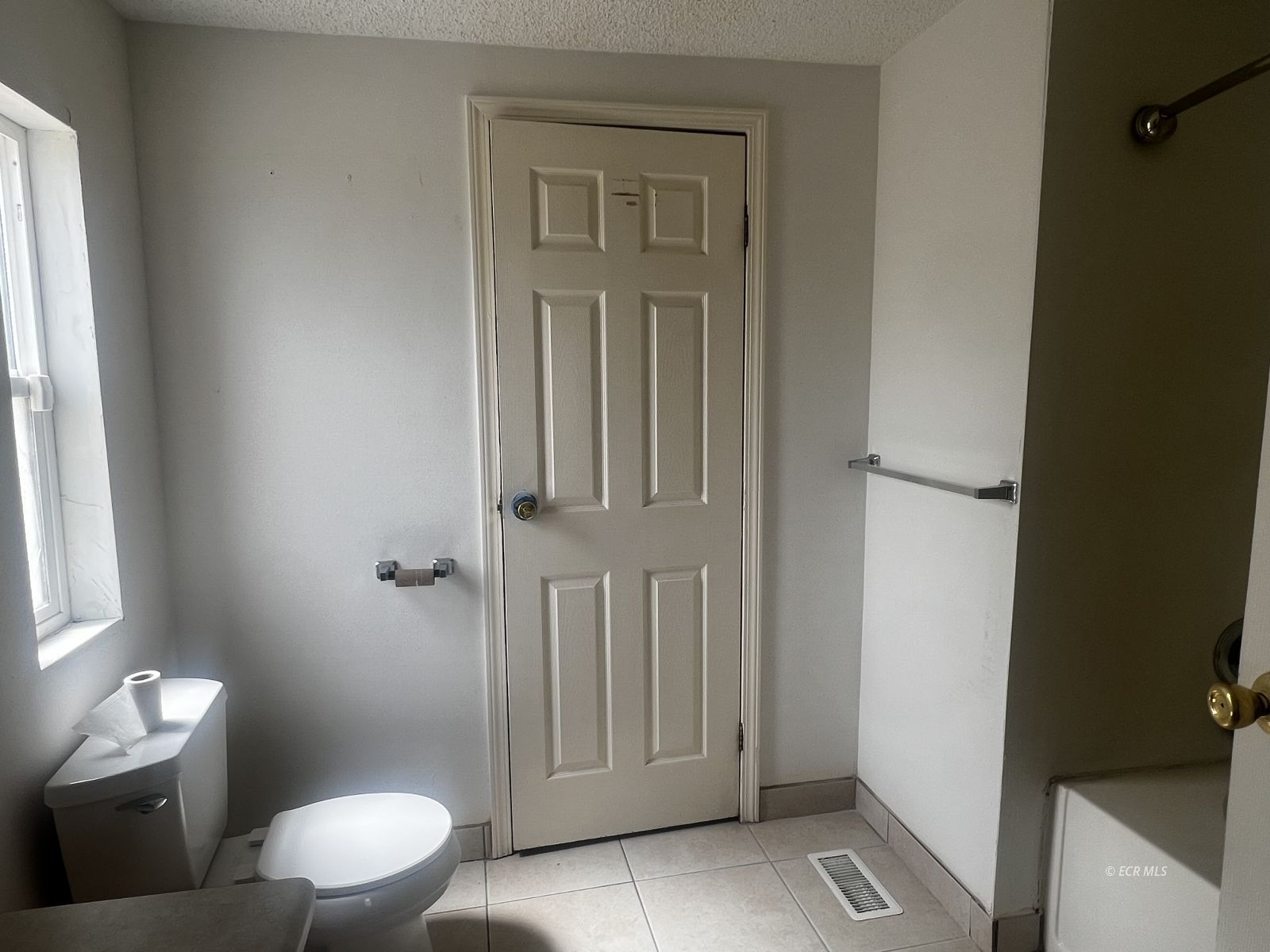 739 Hayland Drive Property Photo 7