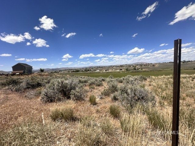 465 Foxridge Drive Property Photo 4
