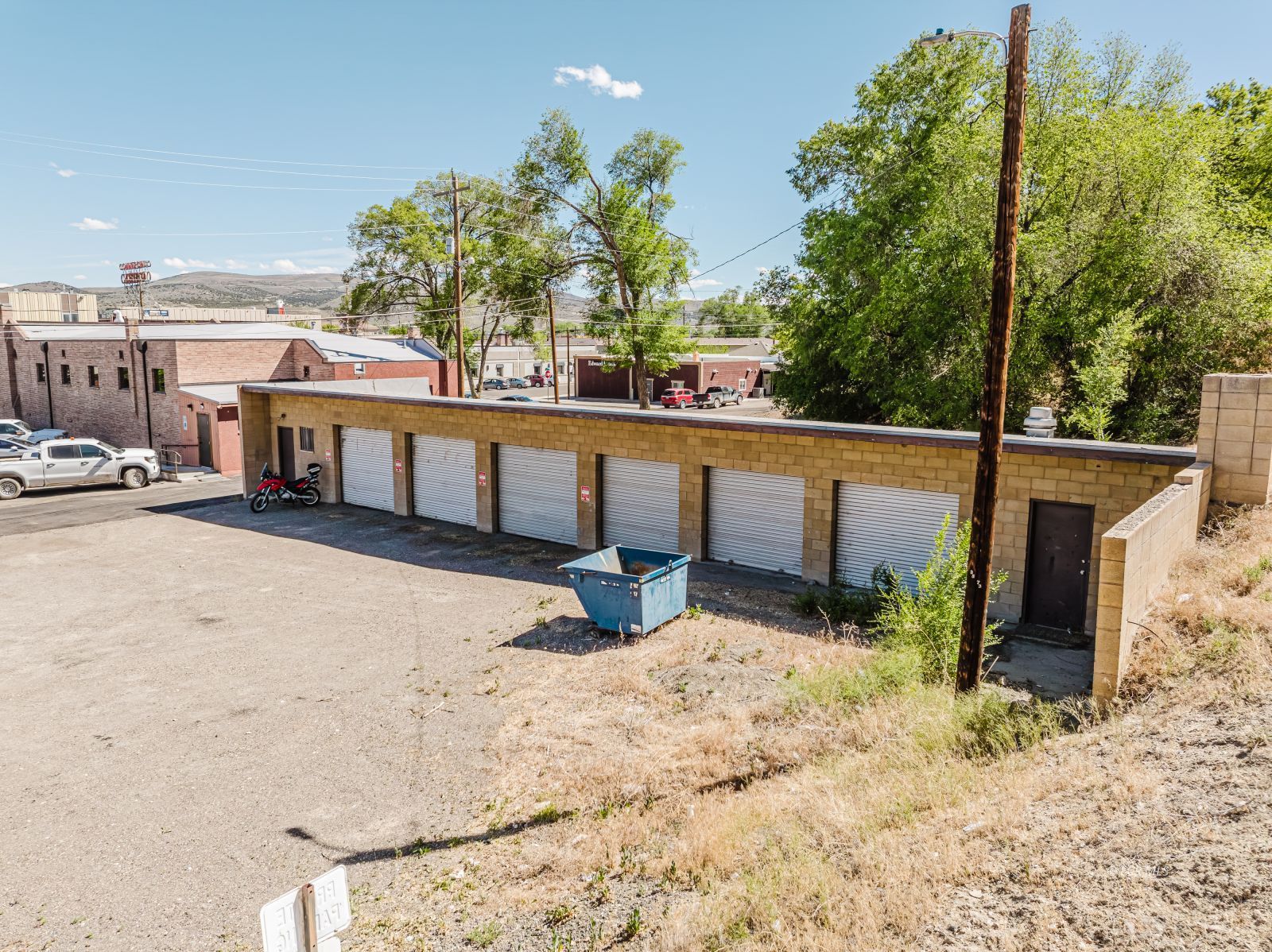 421 Court Street Property Photo 40