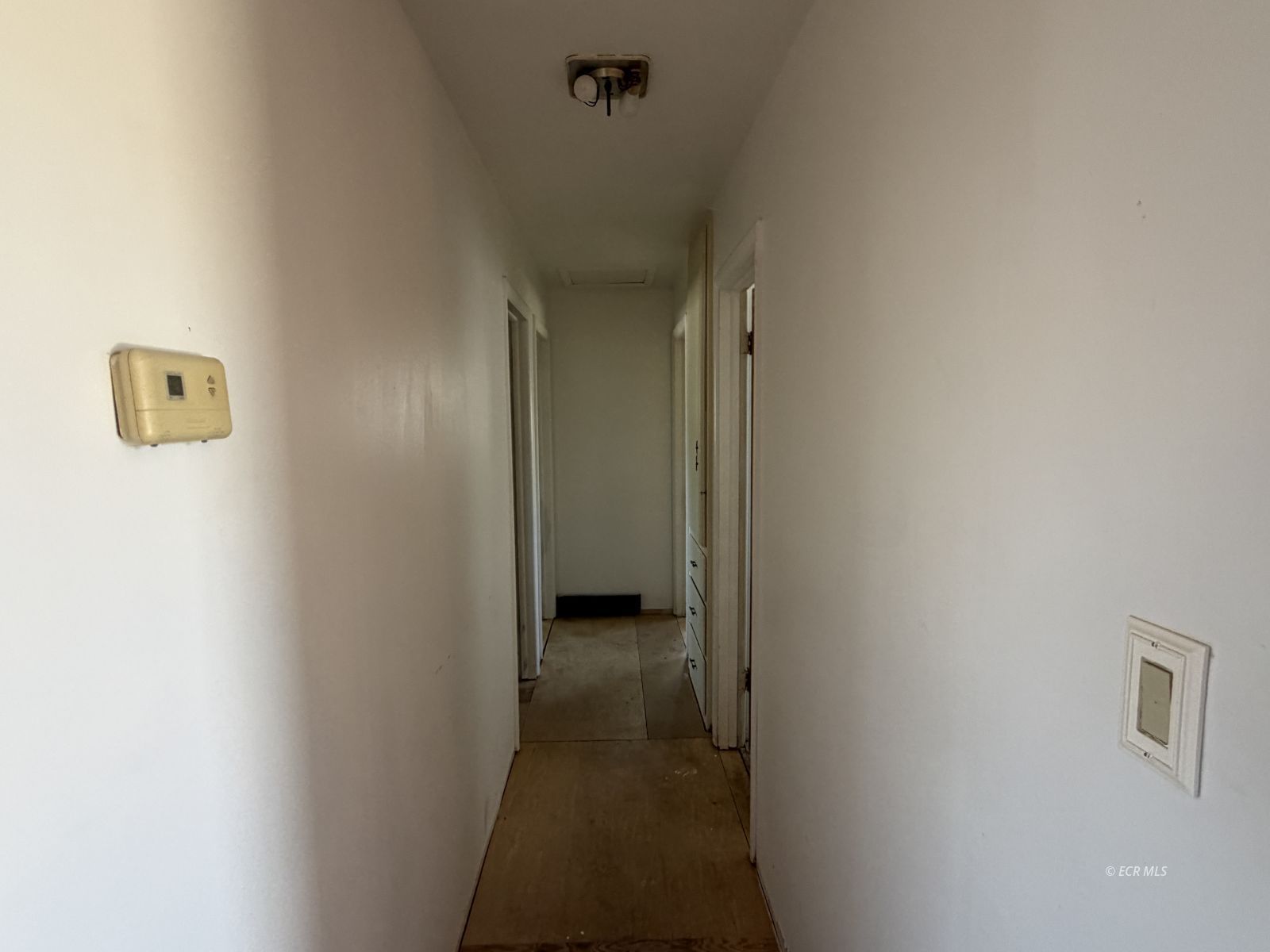 328 Baker Street Property Photo 13