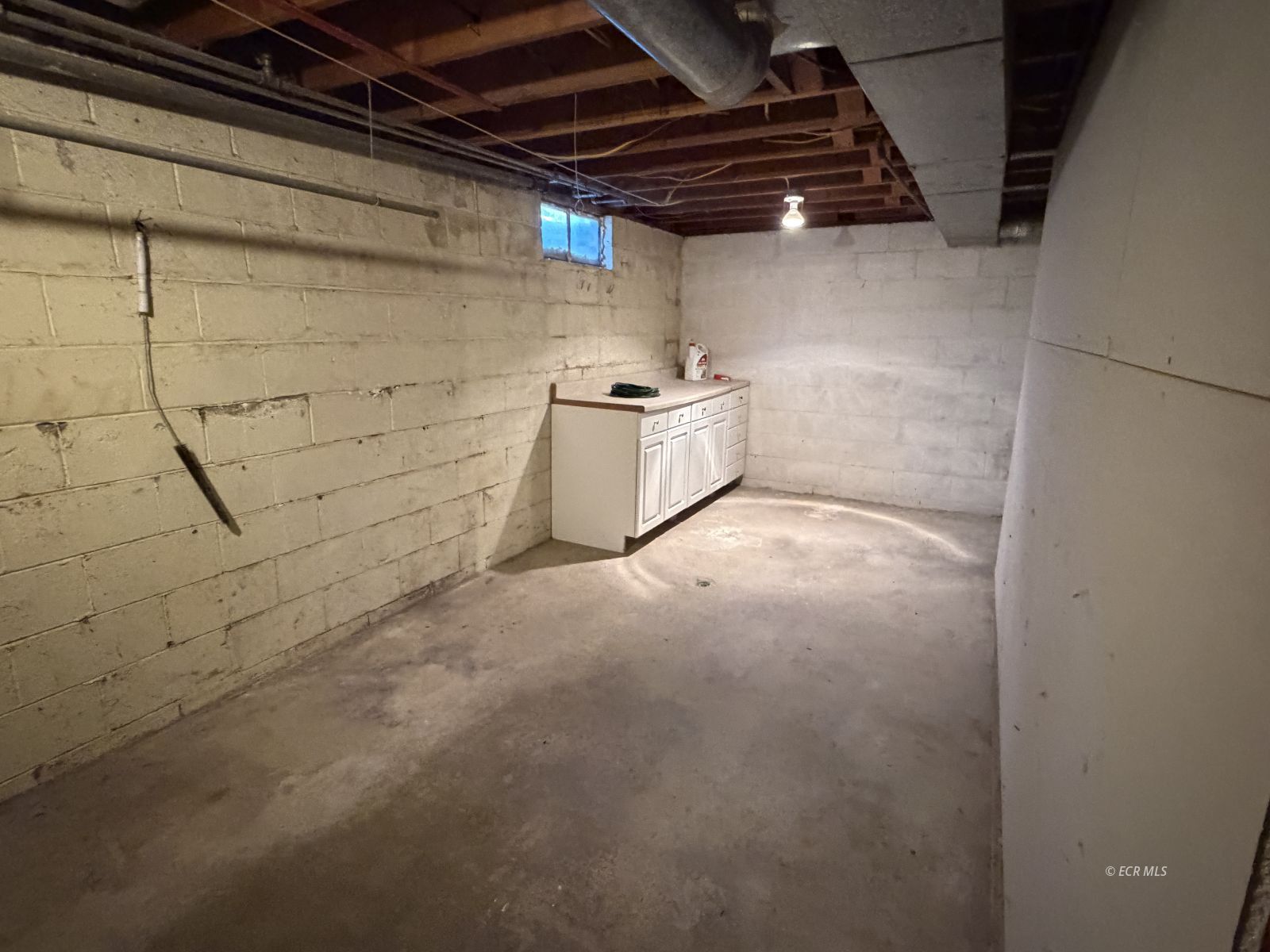 328 Baker Street Property Photo 17