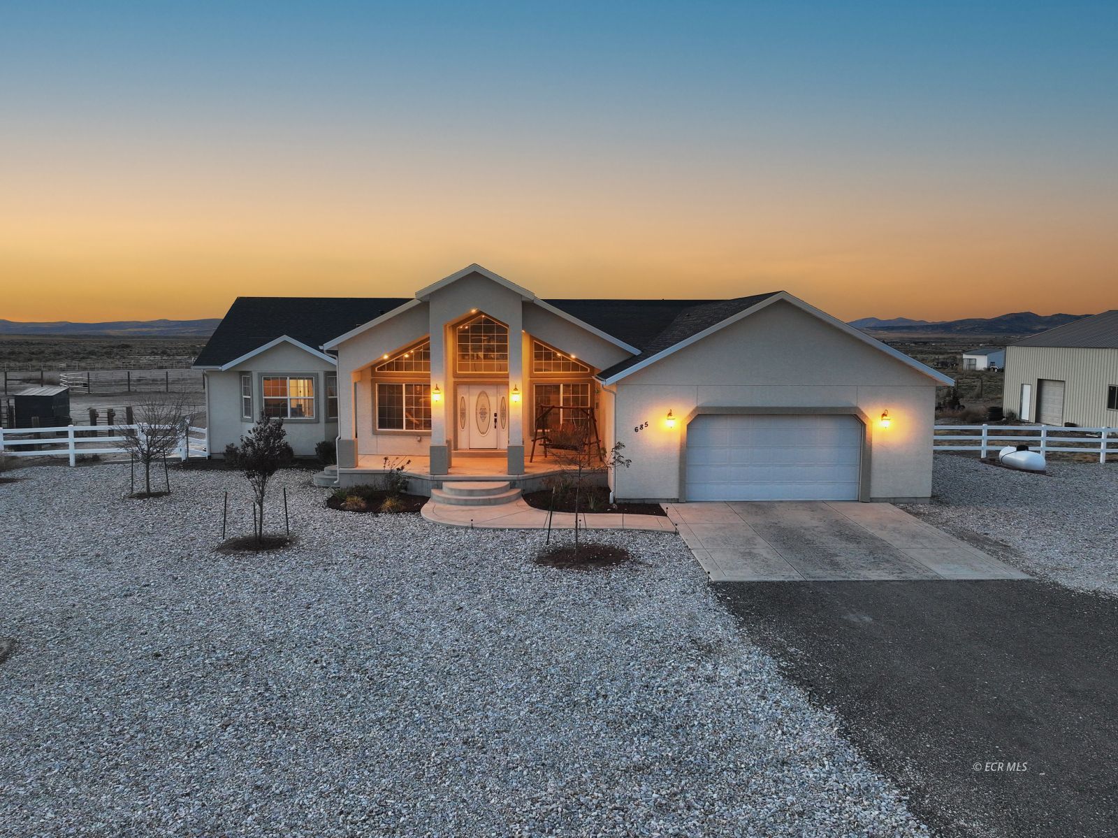 685 Diamondback Drive Property Photo 1