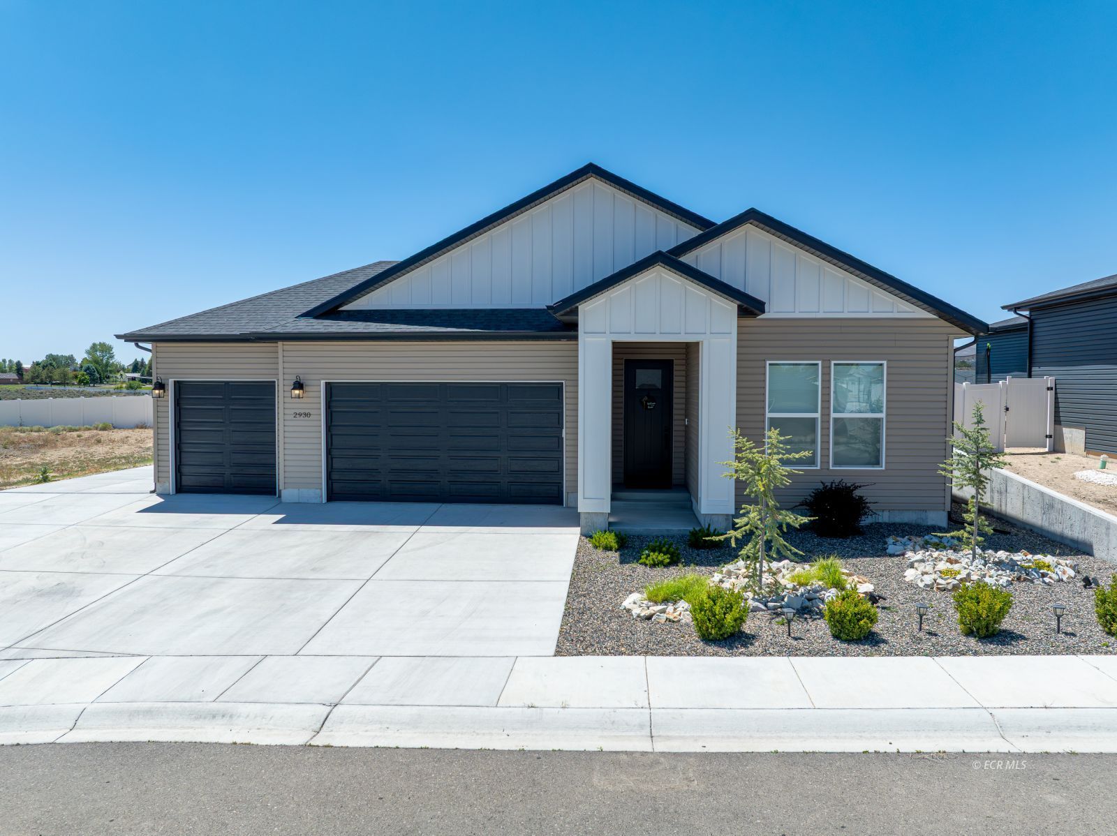 2930 Eleanor Court Property Photo 1