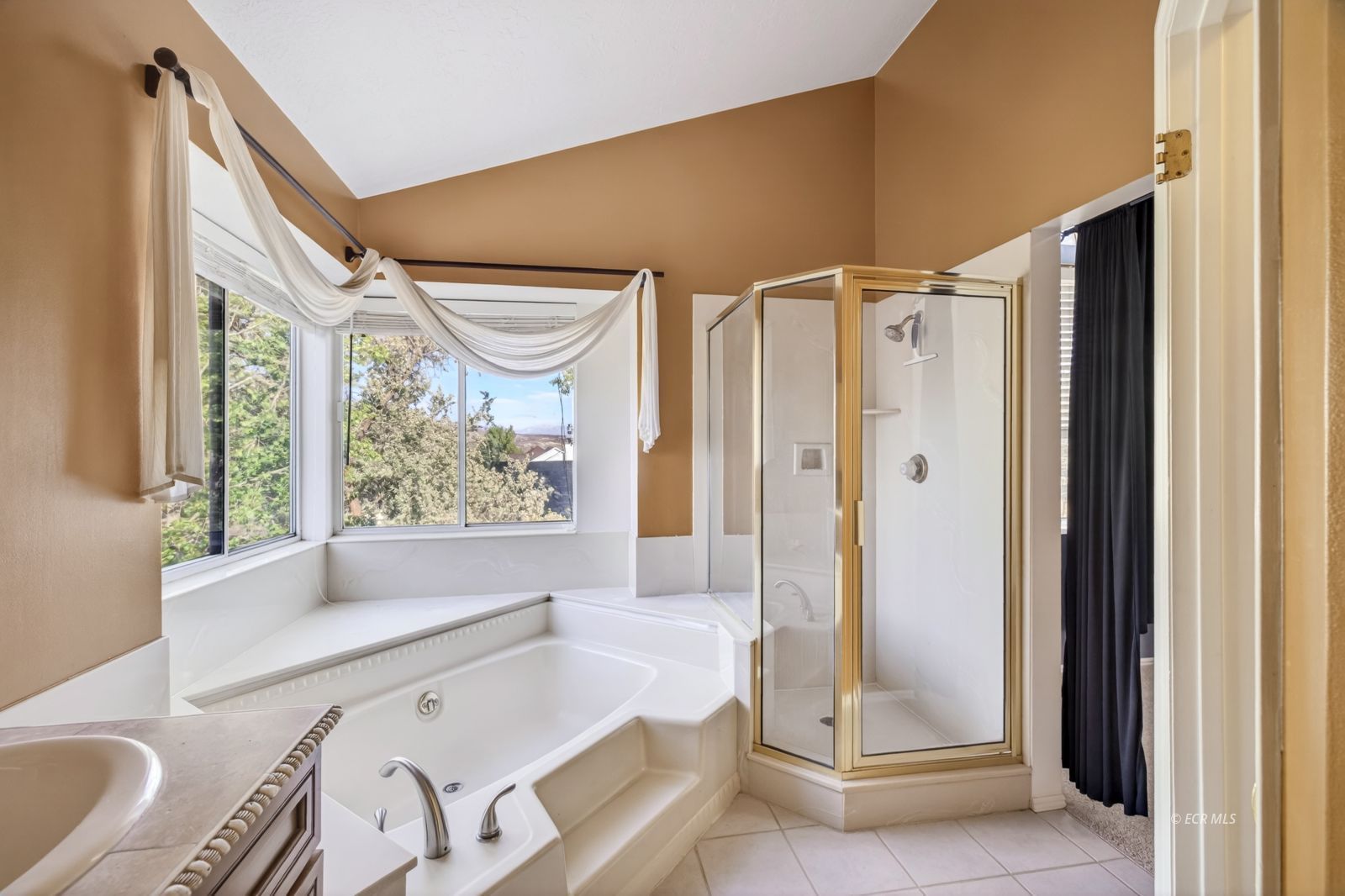 2154 Sierra Drive Property Photo 21