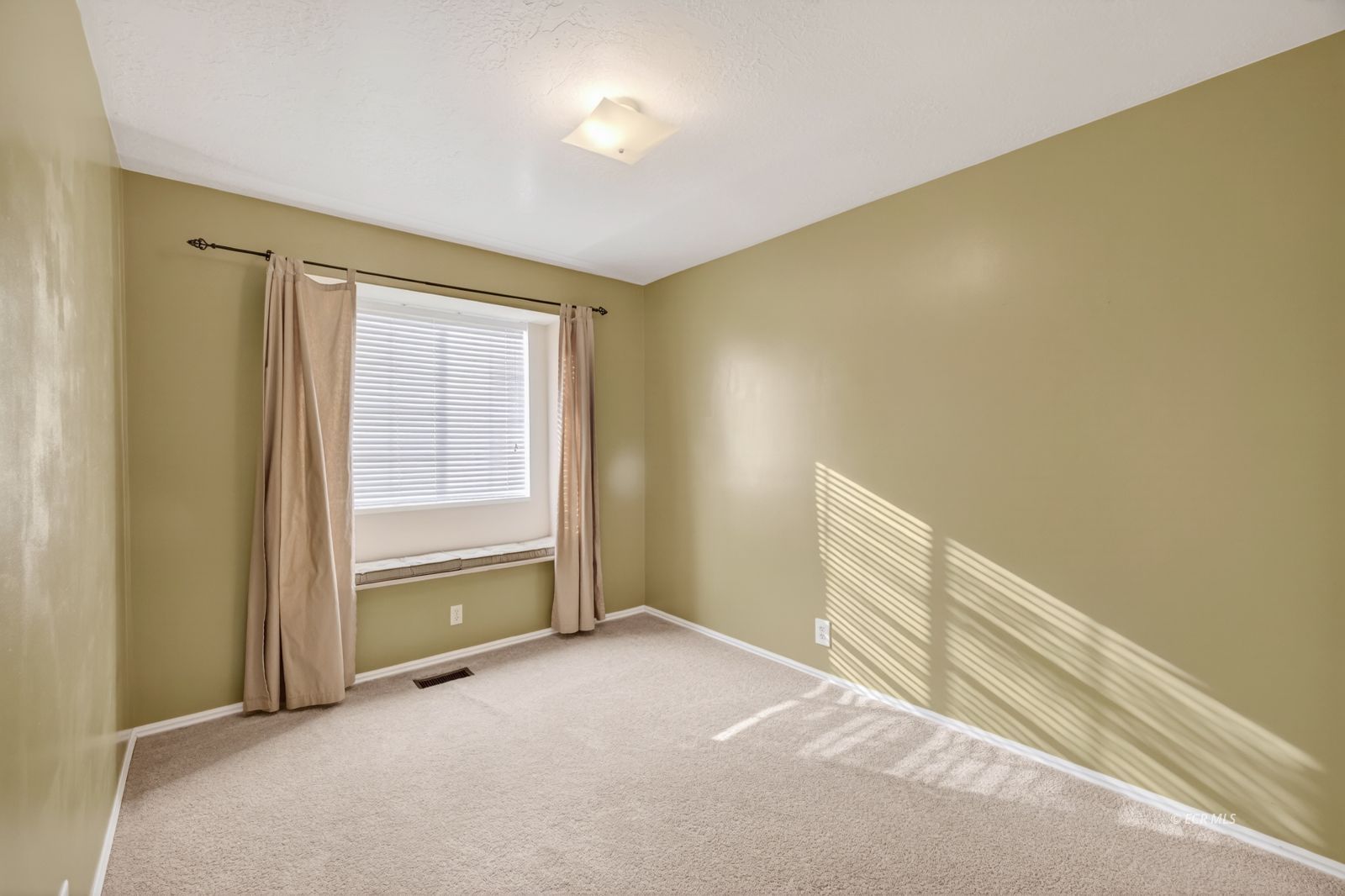 2154 Sierra Drive Property Photo 26