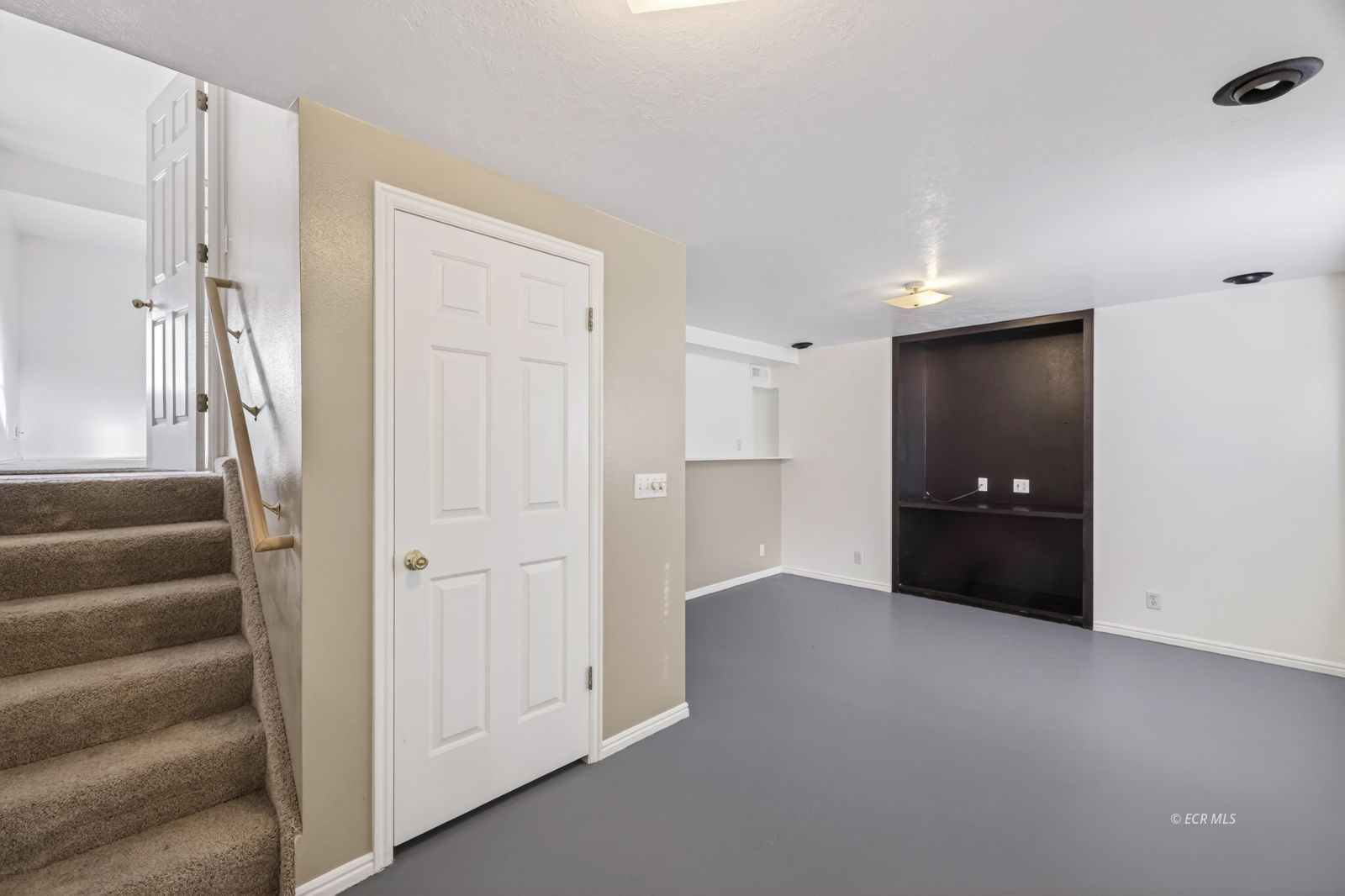 2154 Sierra Drive Property Photo 36