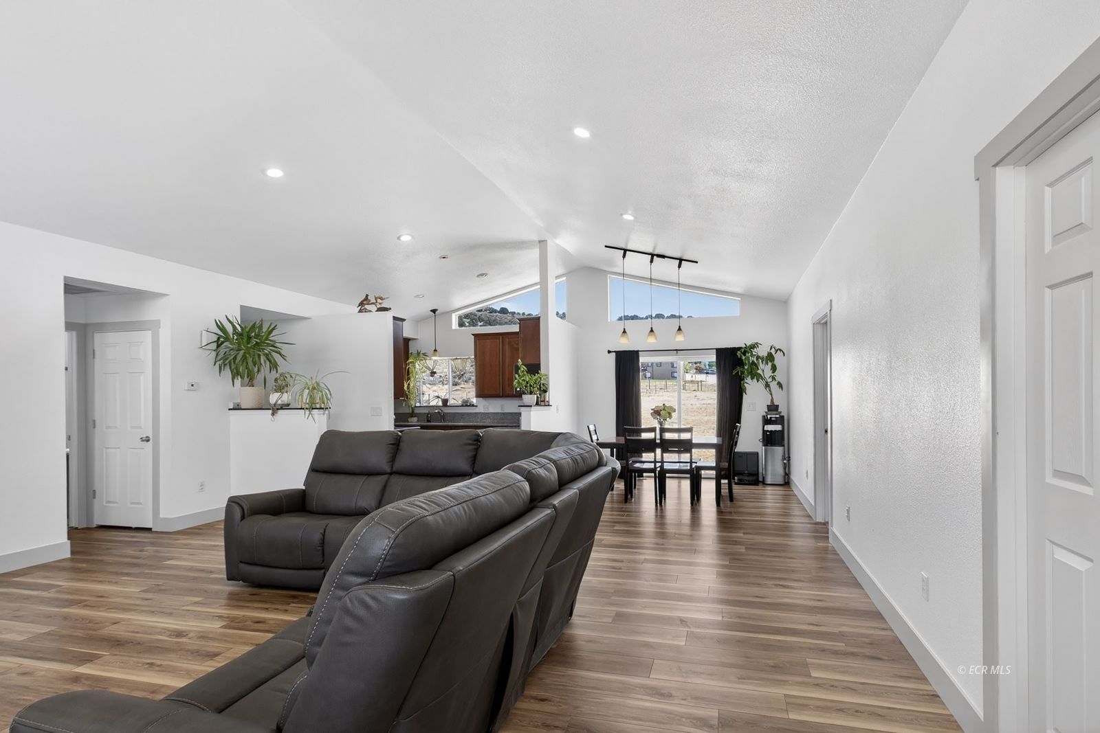 456 Croydon Drive Property Photo 4