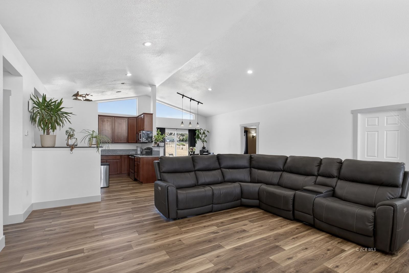 456 Croydon Drive Property Photo 6