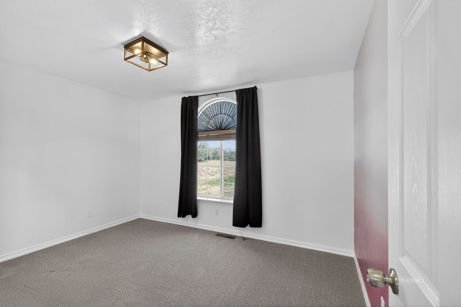 154 Country Club Parkway Property Photo 20