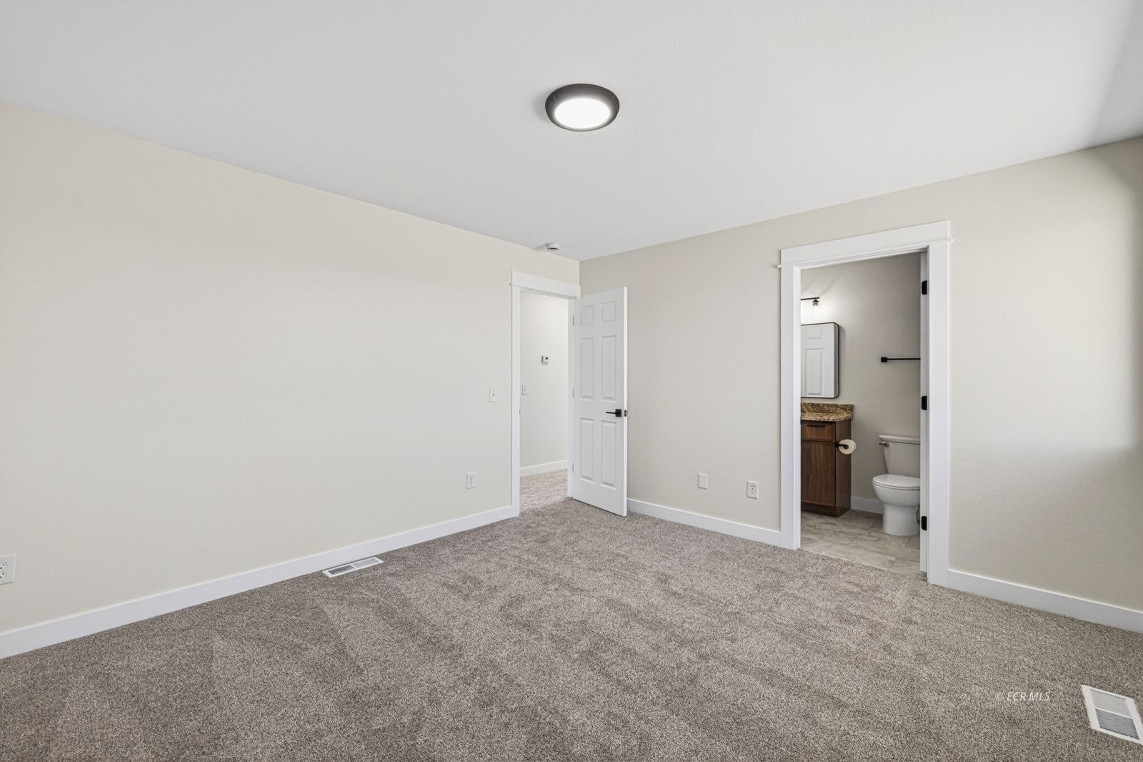 412 Edgebrook Way Property Photo 20