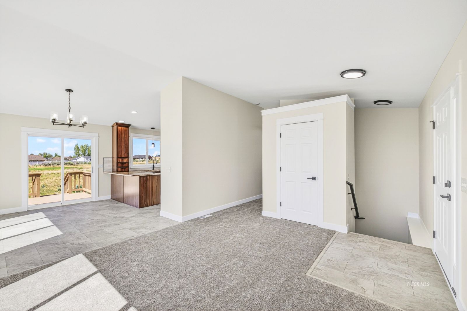 412 Edgebrook Way Property Photo 24