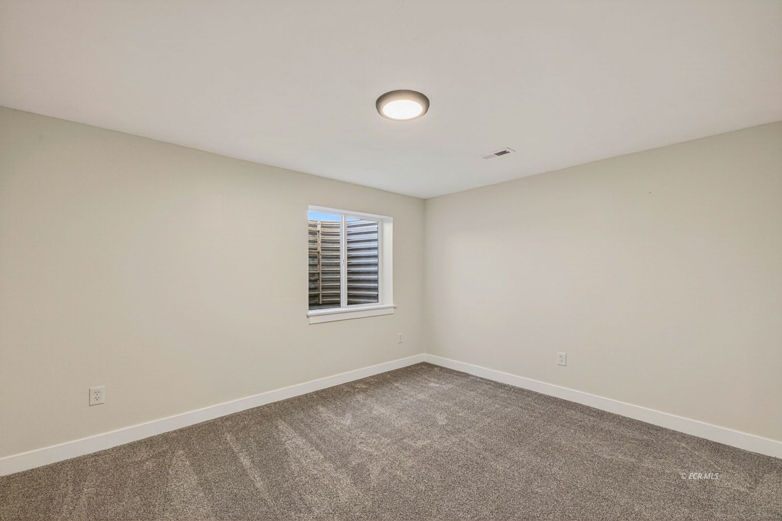 412 Edgebrook Way Property Photo 30