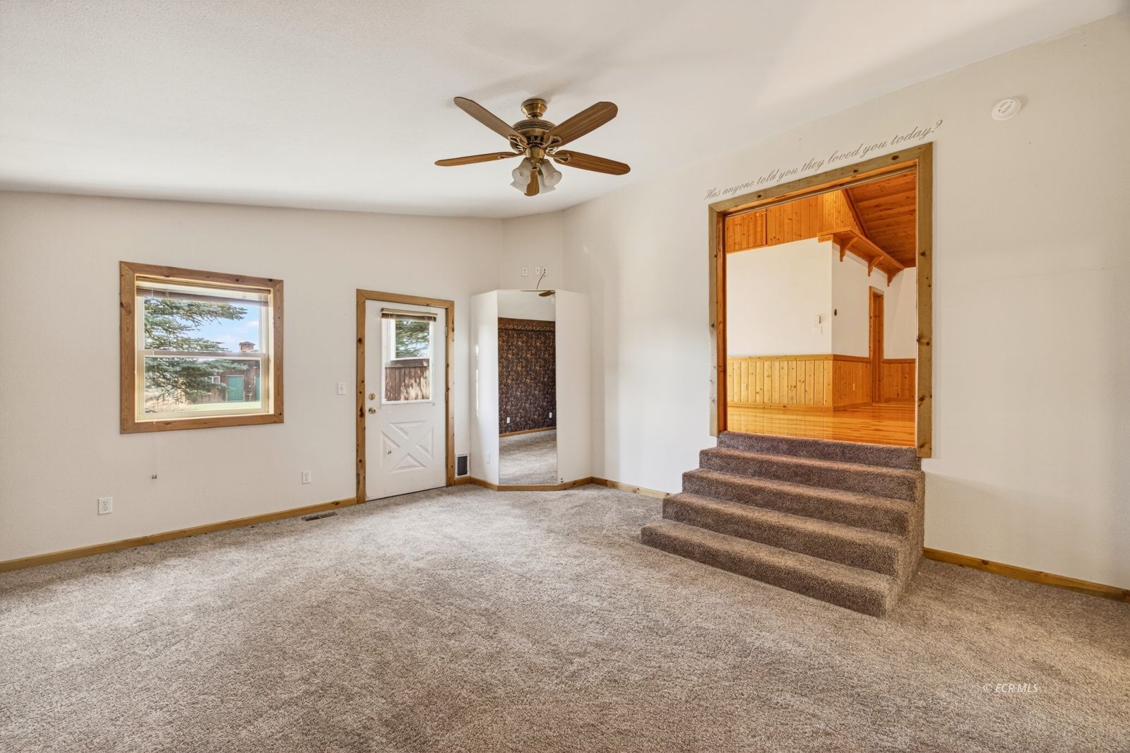 2611 N Canyon Road Property Photo 16