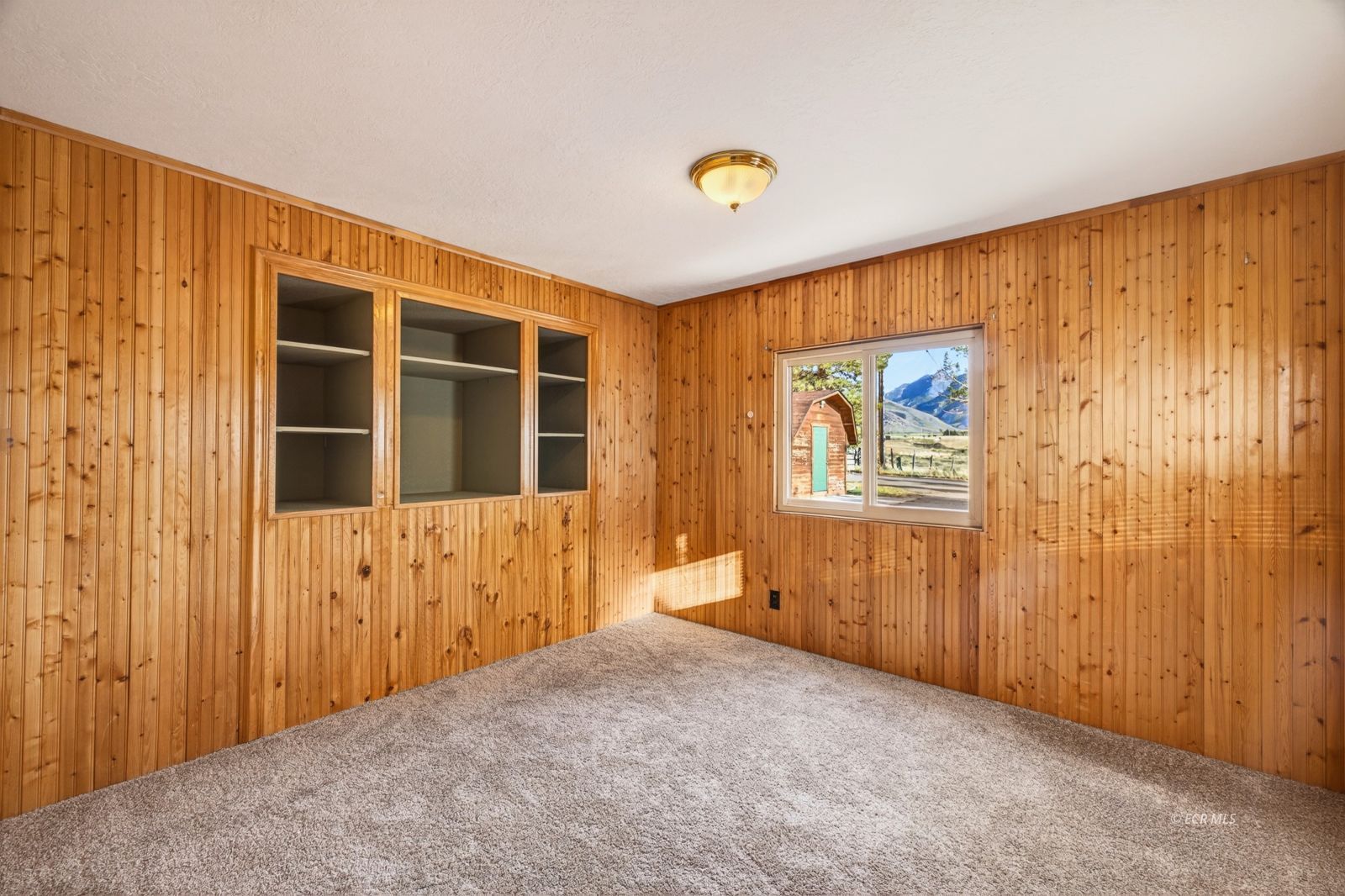 2611 N Canyon Road Property Photo 19