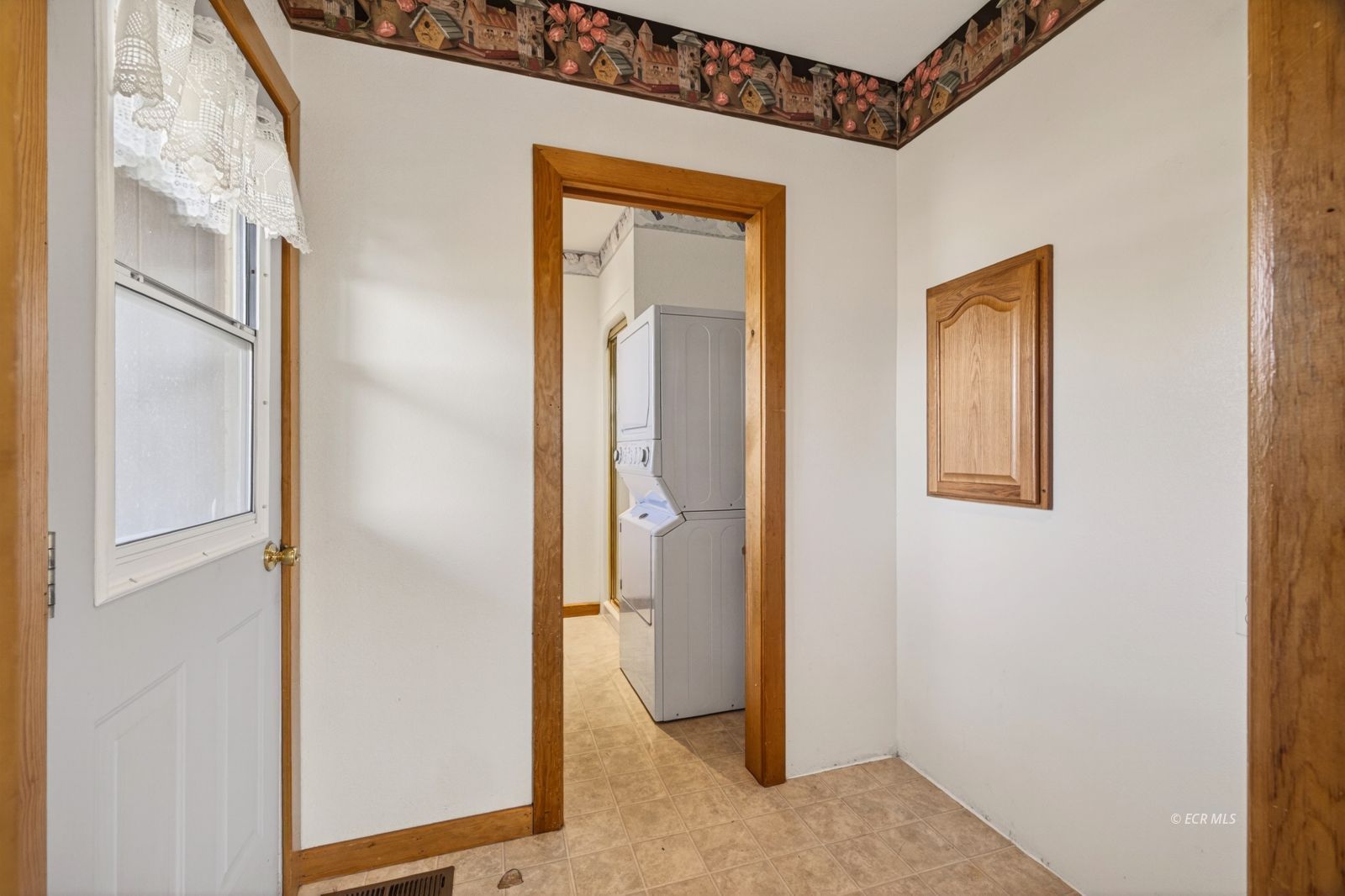 2611 N Canyon Road Property Photo 26