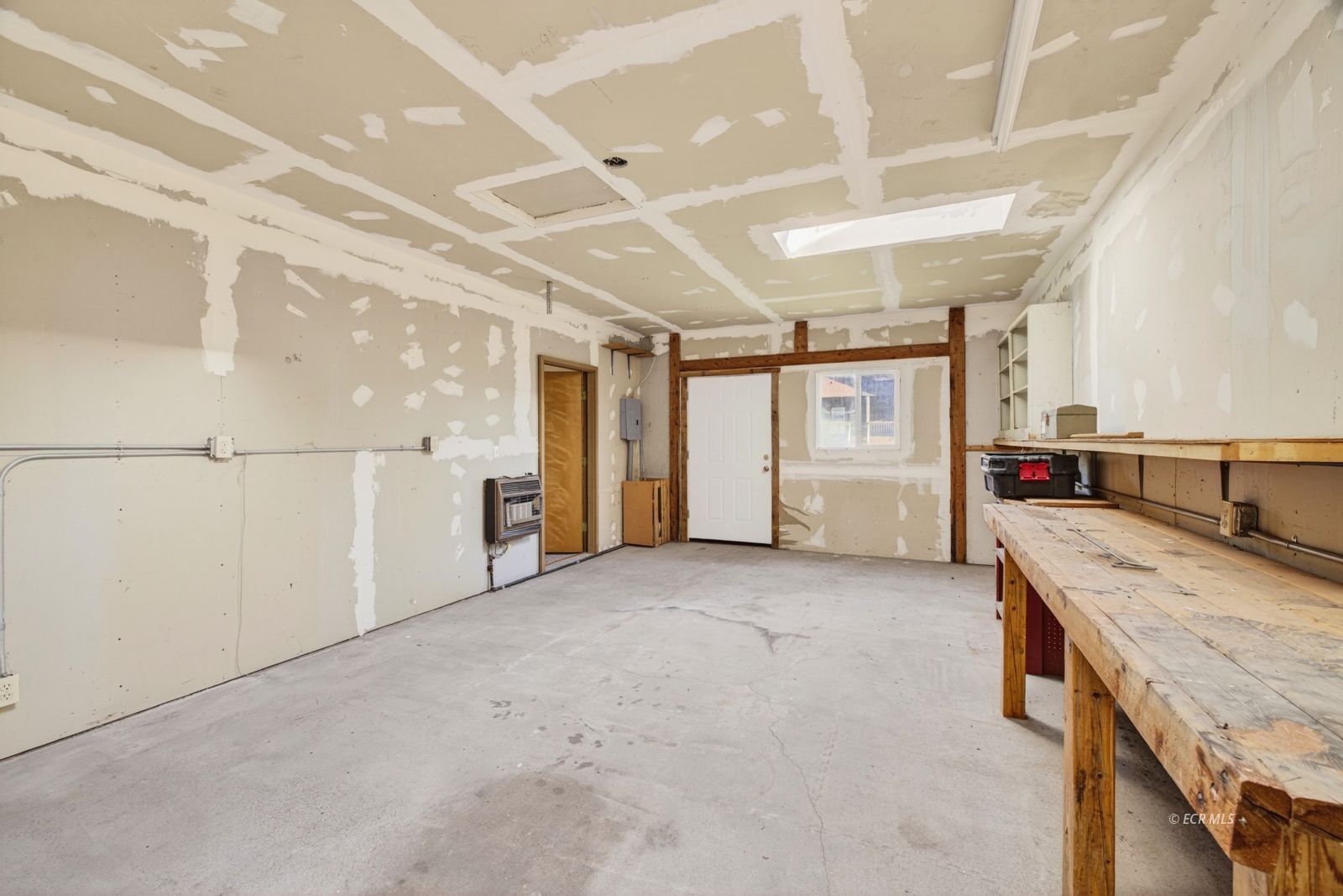 2611 N Canyon Road Property Photo 33