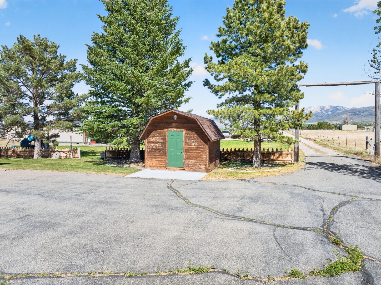 2611 N Canyon Road Property Photo 40