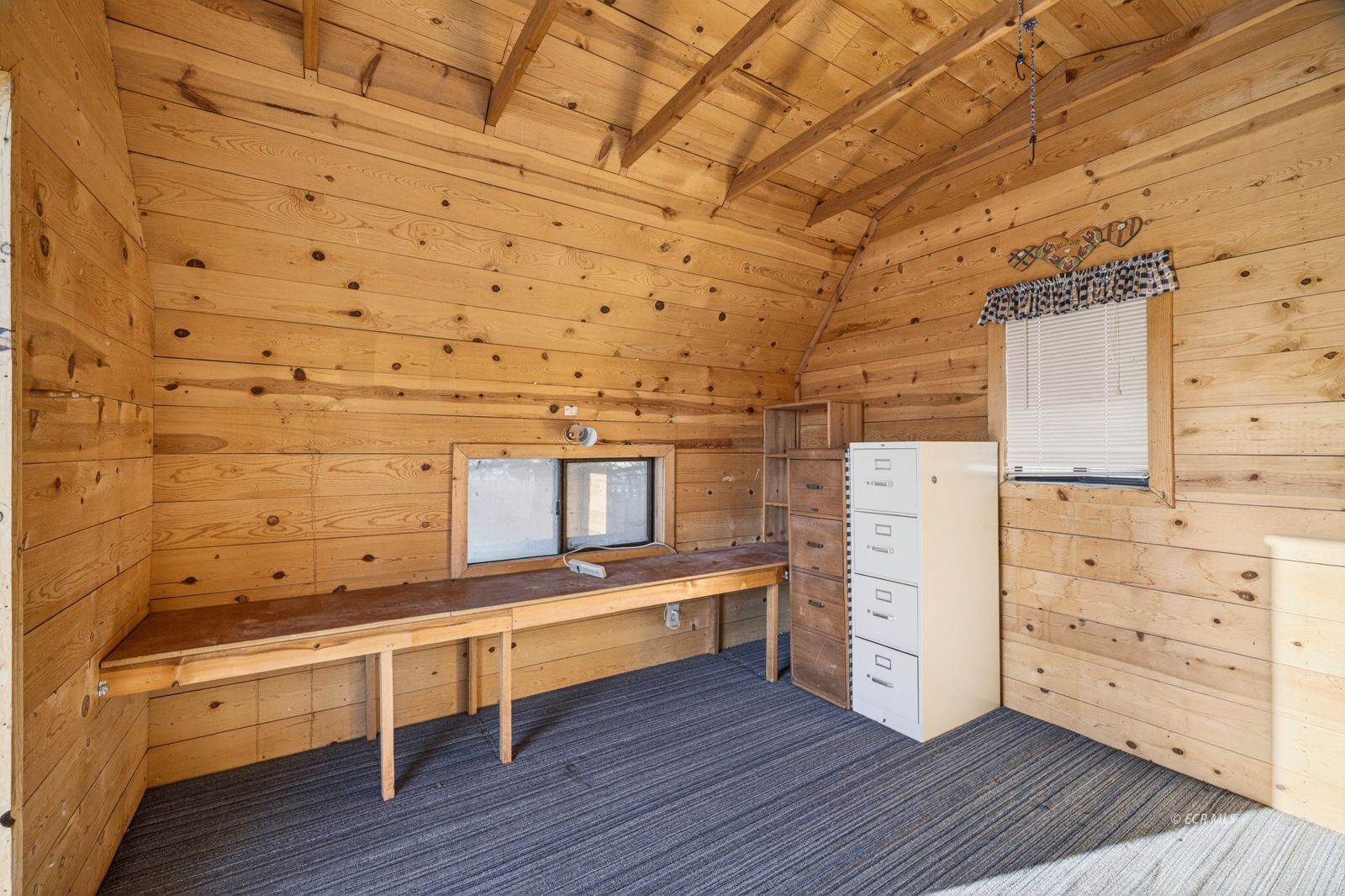 2611 N Canyon Road Property Photo 41