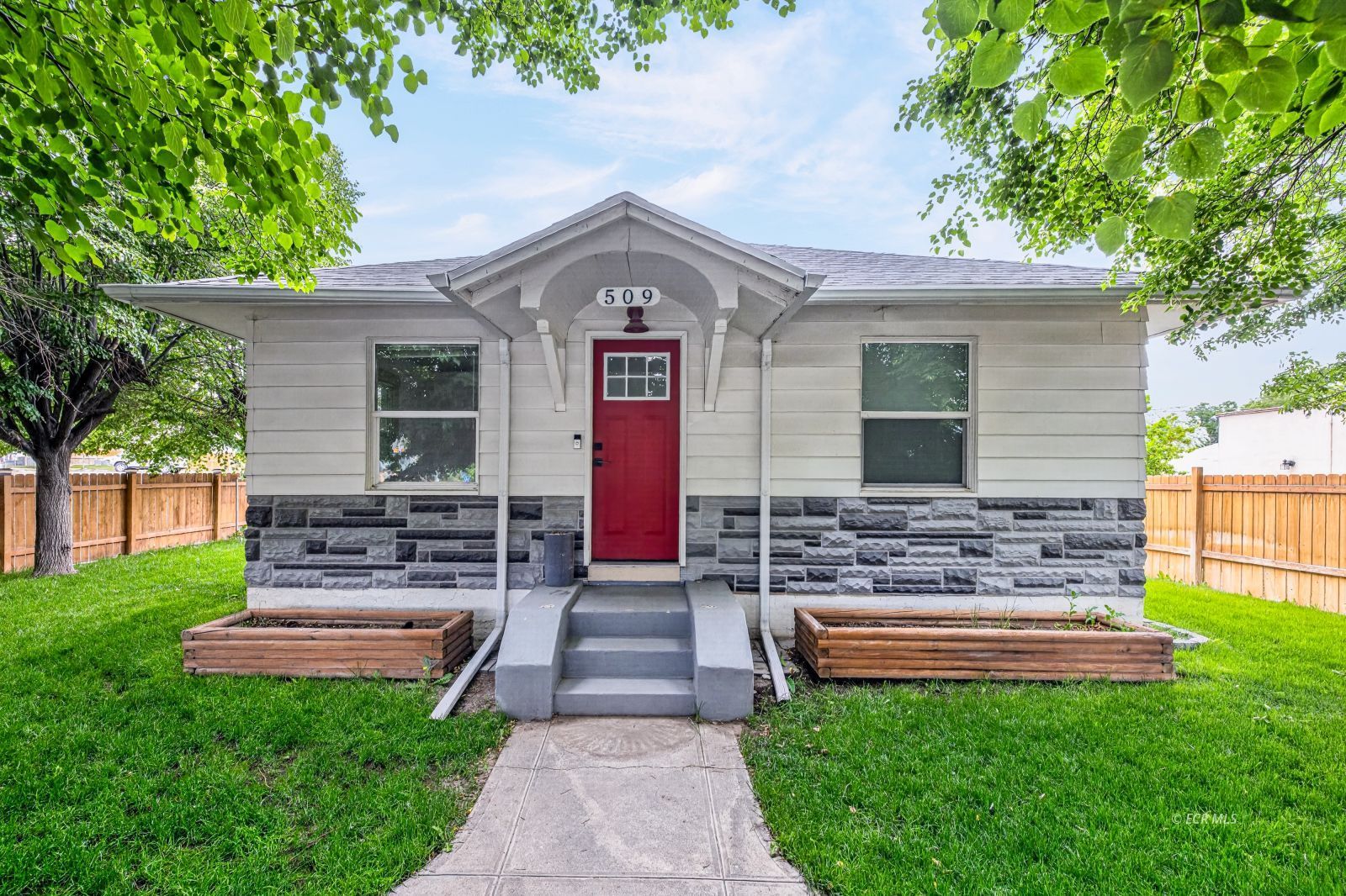 509 Fir Street Property Photo 1
