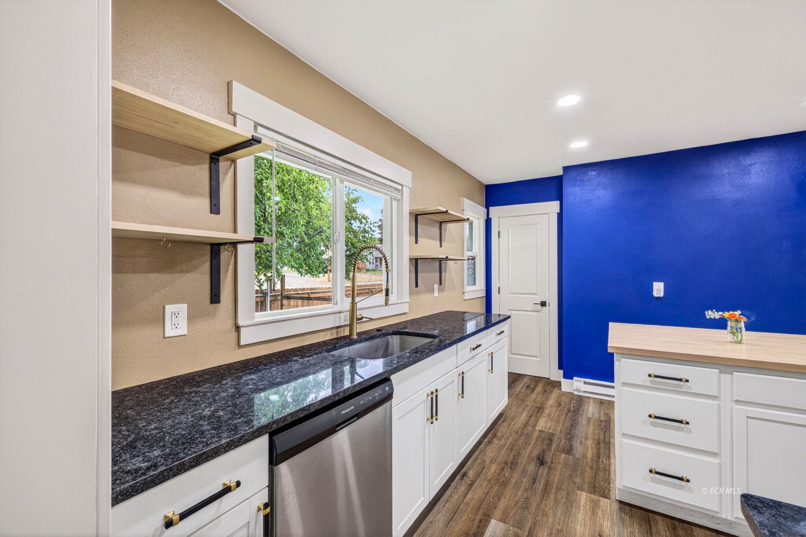 509 Fir Street Property Photo 13