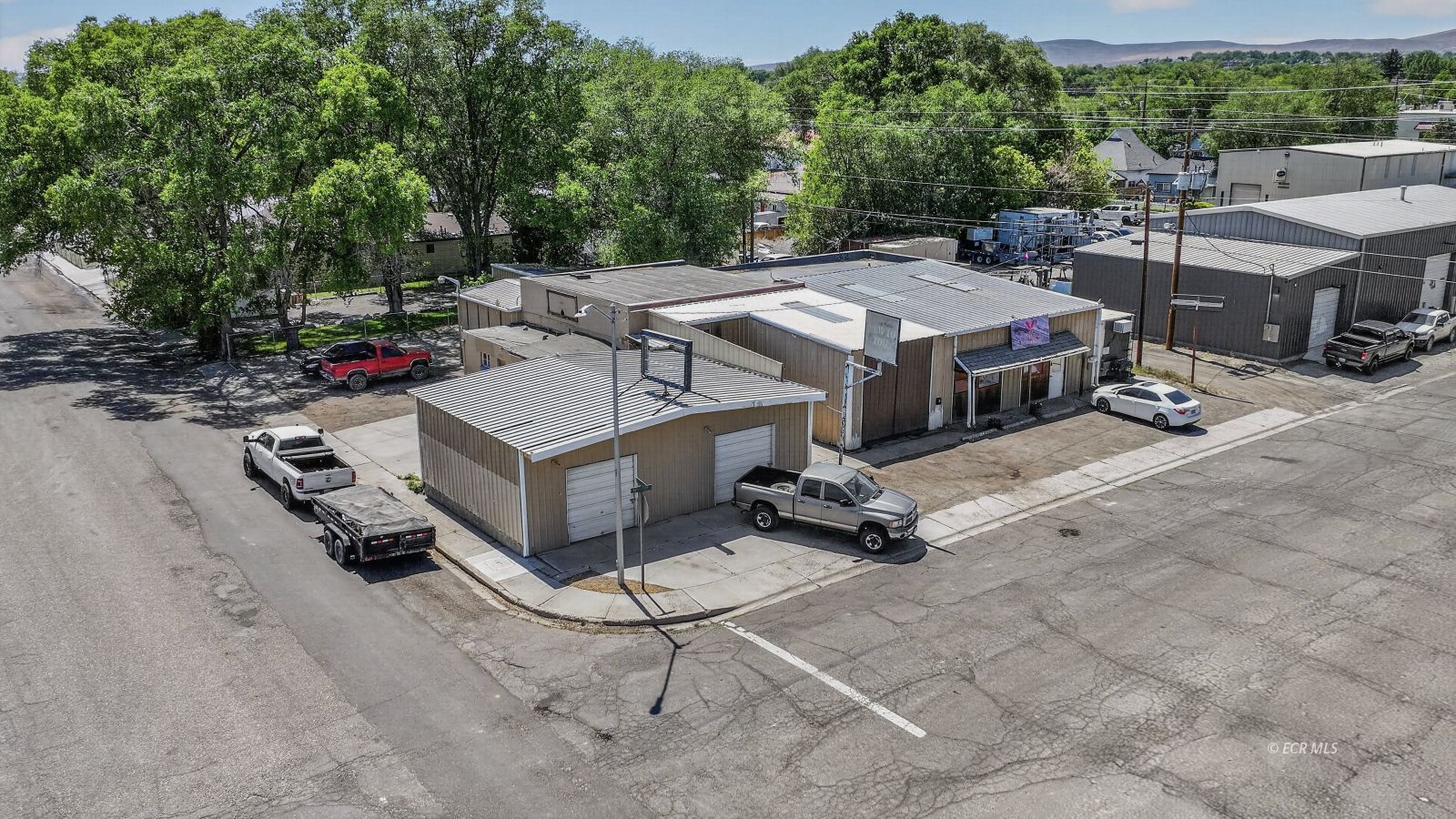 150 11th Street Property Photo 1